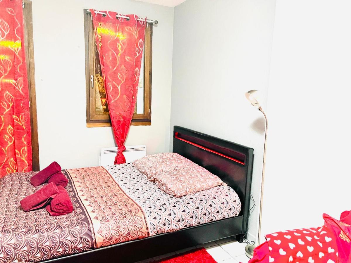 Ferienwohnung Le Red Escape A 15Min Du Centre Avec Parking Prive Gratuit Annecy Exterior foto