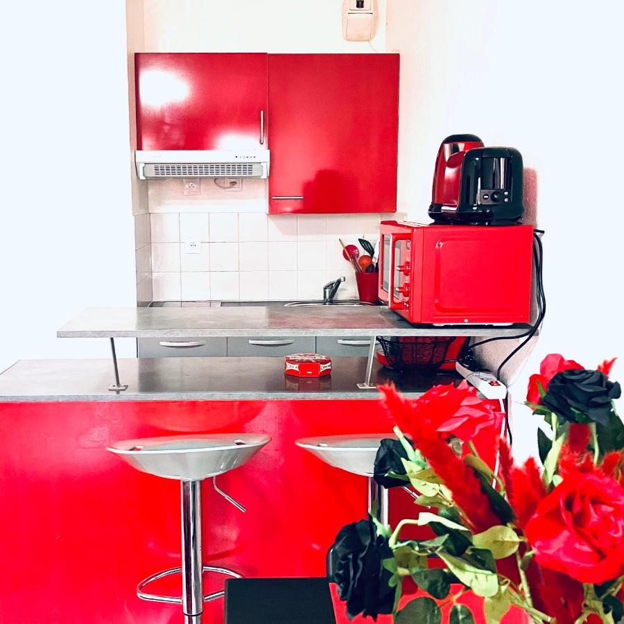 Ferienwohnung Le Red Escape A 15Min Du Centre Avec Parking Prive Gratuit Annecy Exterior foto