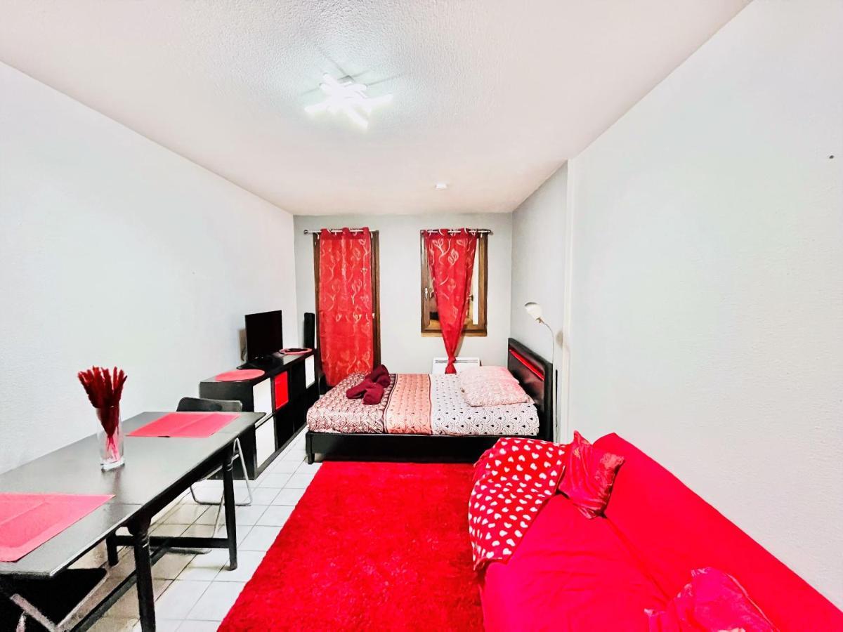 Ferienwohnung Le Red Escape A 15Min Du Centre Avec Parking Prive Gratuit Annecy Exterior foto
