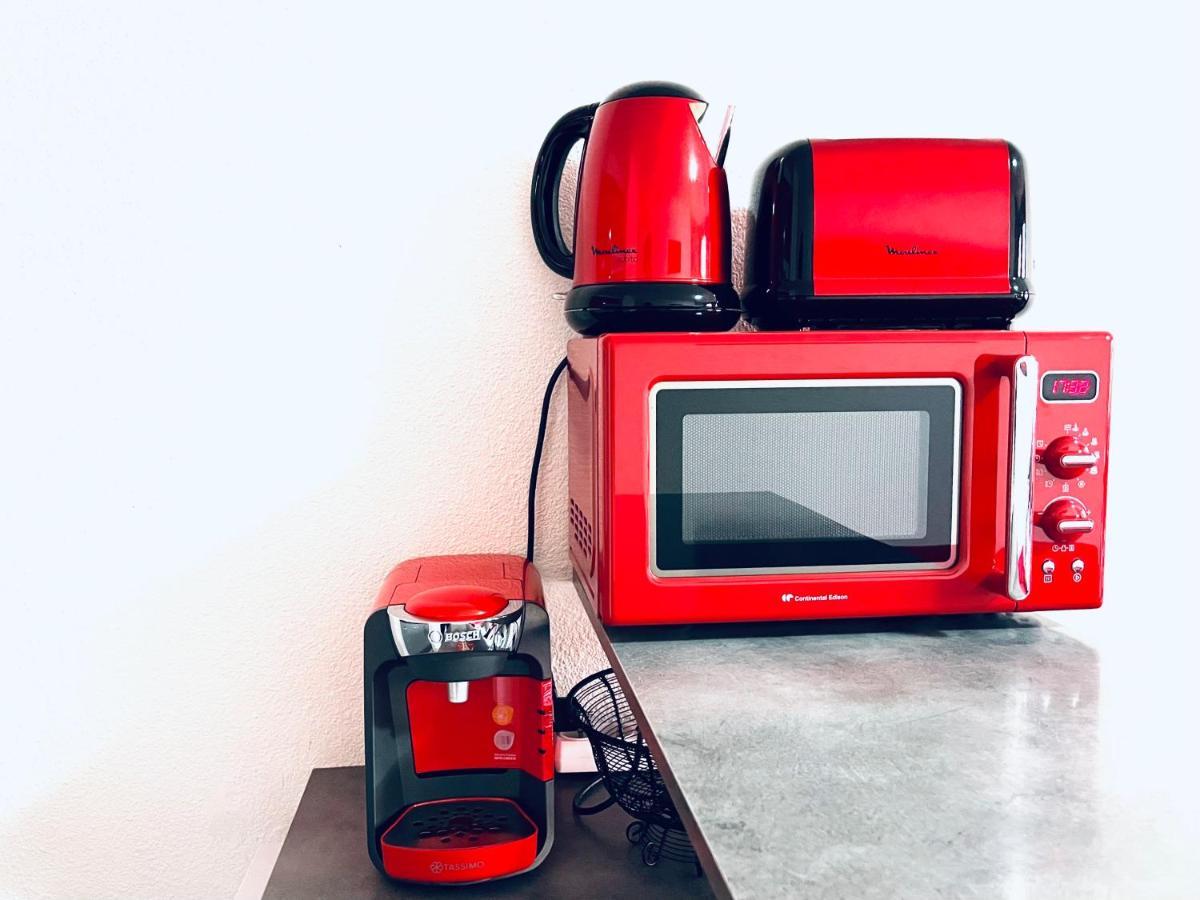 Ferienwohnung Le Red Escape A 15Min Du Centre Avec Parking Prive Gratuit Annecy Exterior foto